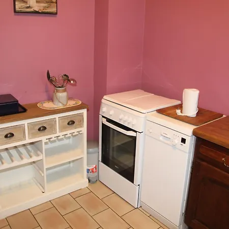度假居 Riverside Escape In Bouillon, Cleaning Included *